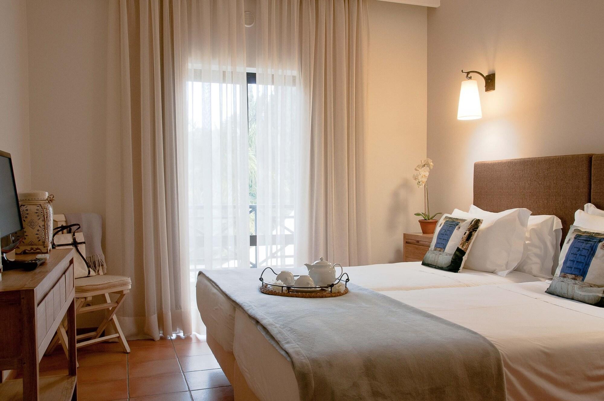 Hotel Parque Das Laranjeiras Vilamoura Bagian luar foto