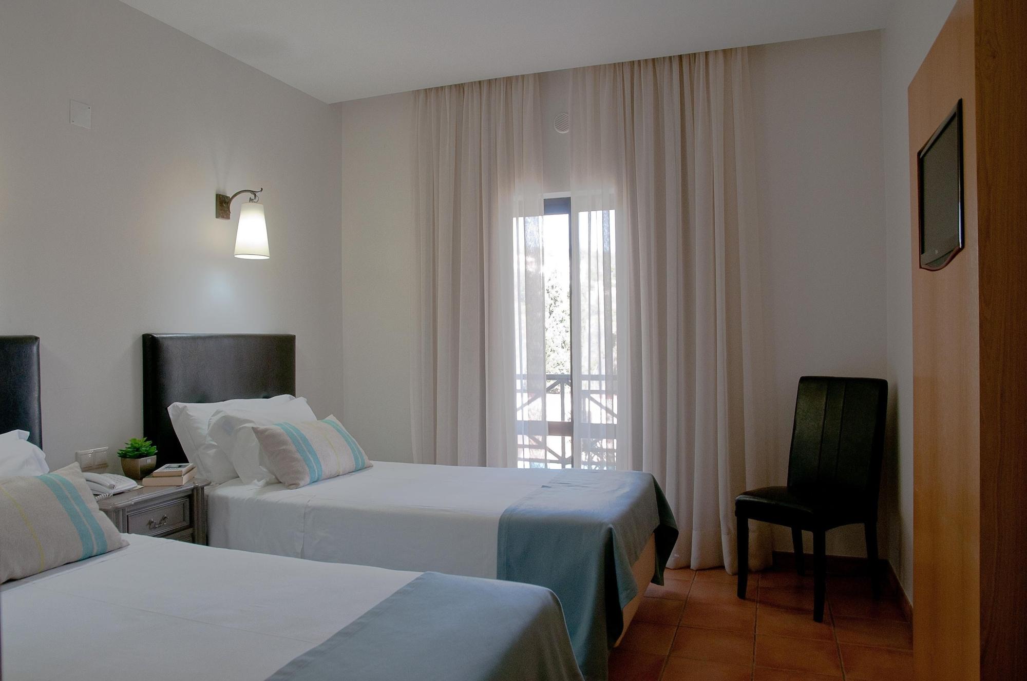 Hotel Parque Das Laranjeiras Vilamoura Bagian luar foto
