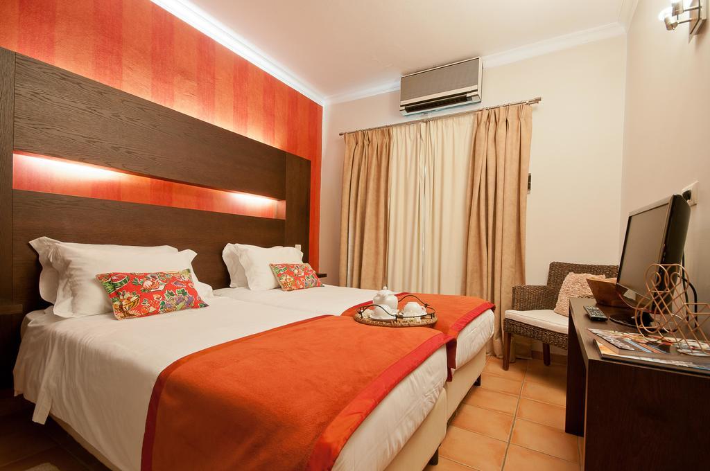 Hotel Parque Das Laranjeiras Vilamoura Bagian luar foto